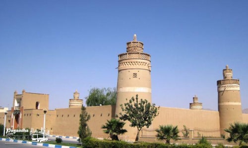 ارگ شیخ بهایی، یکی از معروفترین جاهای دیدنی نجف آباد برای گردشگران