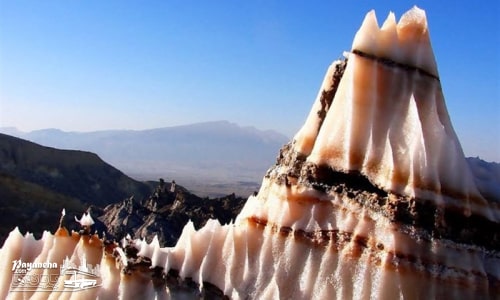 گنبد نمکی جاشک بوشهر