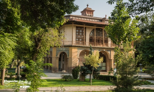 کاخ چهلستون با تزئینات زیبا، از جاذبههای تاریخی و جاهای دیدنی قزوین