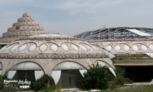 در میان جاهای دیدنی کرج، کاخ مروارید با جلوهای تاریخی خود