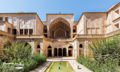 معماری داخلی خانه عباسیان؛ جلوهای از هنر در میان جاذبه های دیدنی کاشان