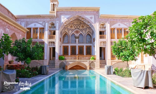 خانه عامریها در دسته مکان های دیدنی کاشان با حیاطهای زیبا و معماری اصیل