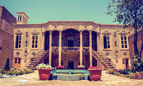 نمای زیبای خانه داروغه در فهرست جاهای دیدنی اطراف حرم امام رضا