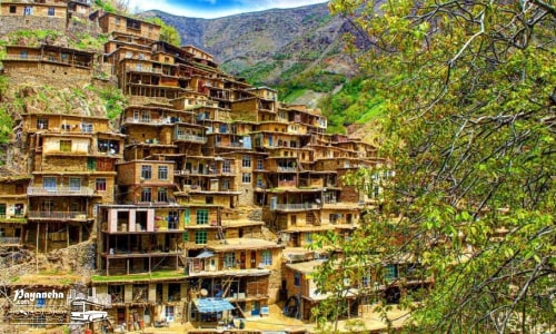 نمایی زیبا از روستای پالنگان، یکی از معروف‌ترین جاهای دیدنی کامیاران