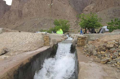 چشمه تامهر
