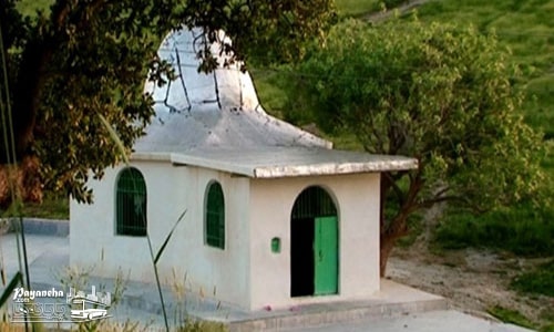 دیدار از زیارتگاه حضرت عکاشه از دیگر جاهای دیدنی کامیاران